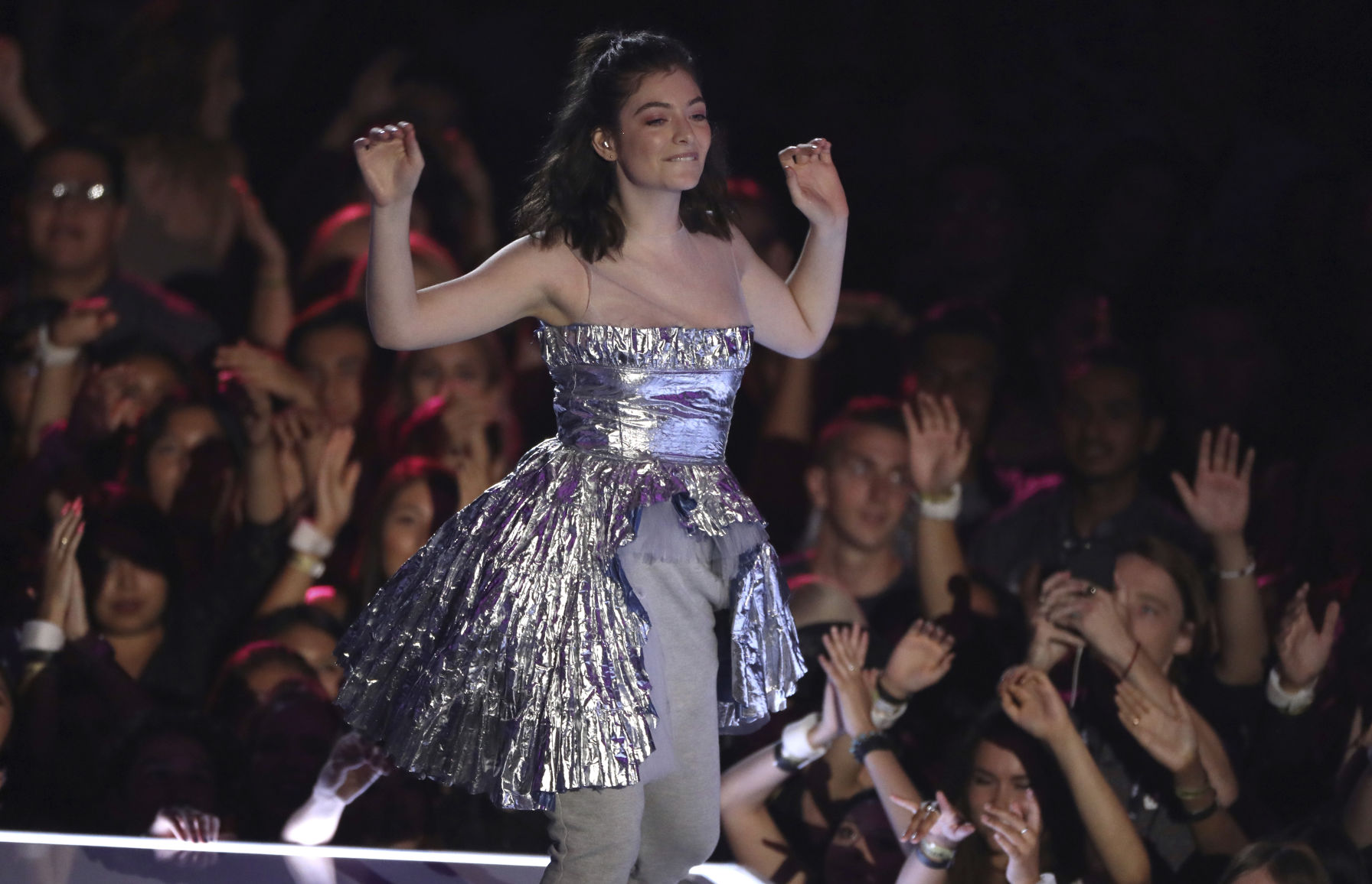 2017 MTV Video Music Awards - Show